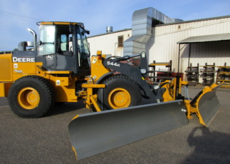 John Deere Loader Mounted Wing